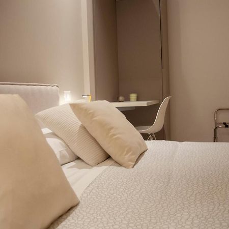 Nicola'S Apartments Бари Экстерьер фото