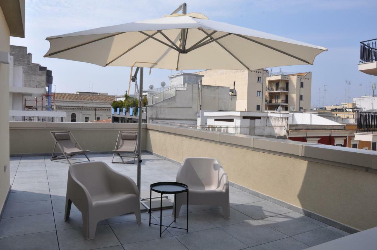 Nicola'S Apartments Бари Экстерьер фото